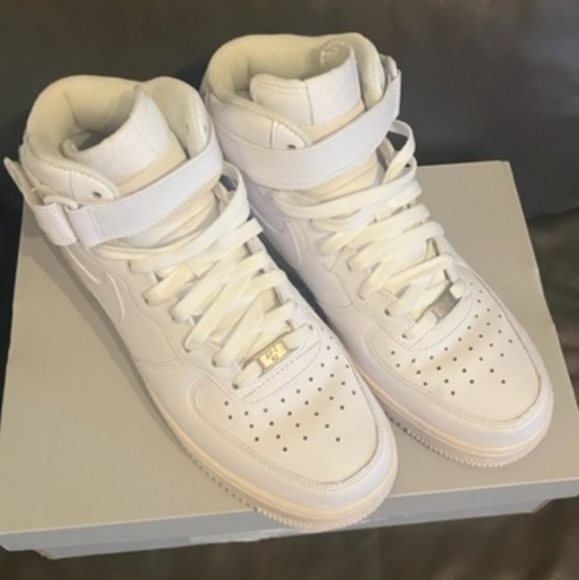 Men's Nike Af1 High Top '07 Sneakers - Picture 3 of 9